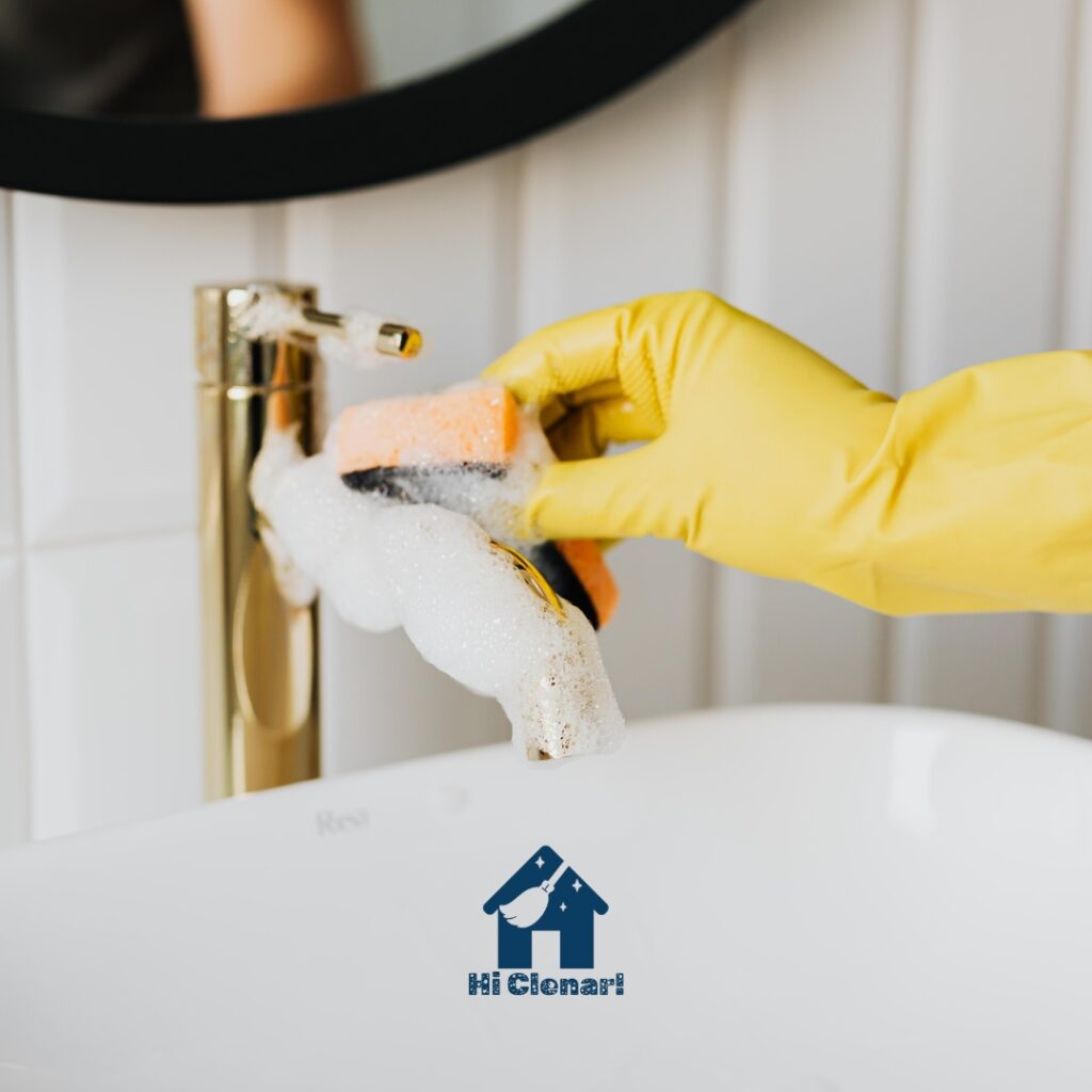 Bathroom Deep Cleaning AMC
